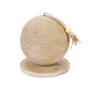 Lotten suunnittelema puinen raapimispallo Balty XL Ø 30 x K 31,5 cm