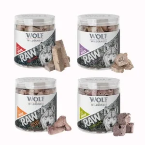 Wolf of Wilderness -sekoitus: kylmäkuivatut herkut mix: 4 makua - kanansydän, naudanmaksa, lampaankeuhko & ankankaula (300 g)